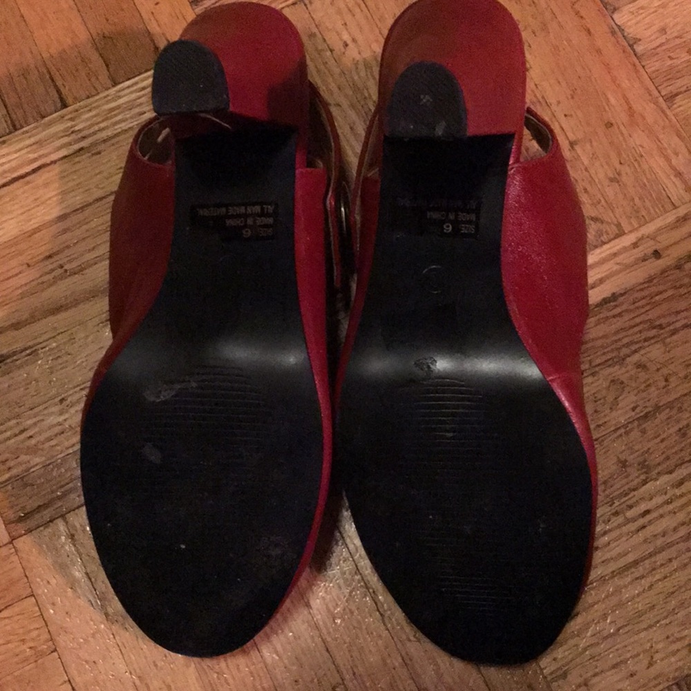 Shoes - Picture 3 of 3